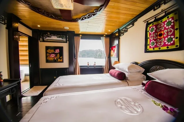 Halong Bay Cruise 3D2N – Dragon Legend Junk 1