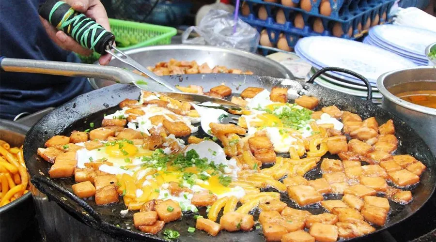 Cyclo Tour In Ho Chi Minh City 6