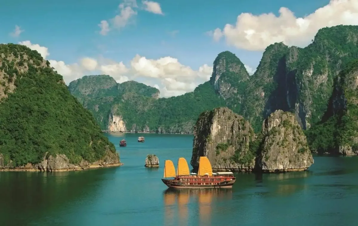 Hanoi City Tour - Halong Bay 4 days 3 nights 3