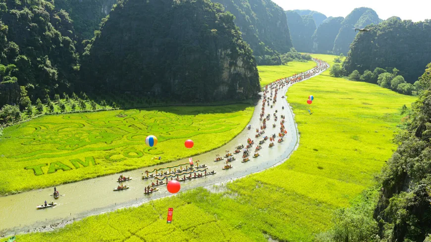 Hanoi – Ninh Binh – Ha Long – Da Nang – Bana Hills – Ho Chi Minh – Phu Quoc 13 Days 12 Nights 12