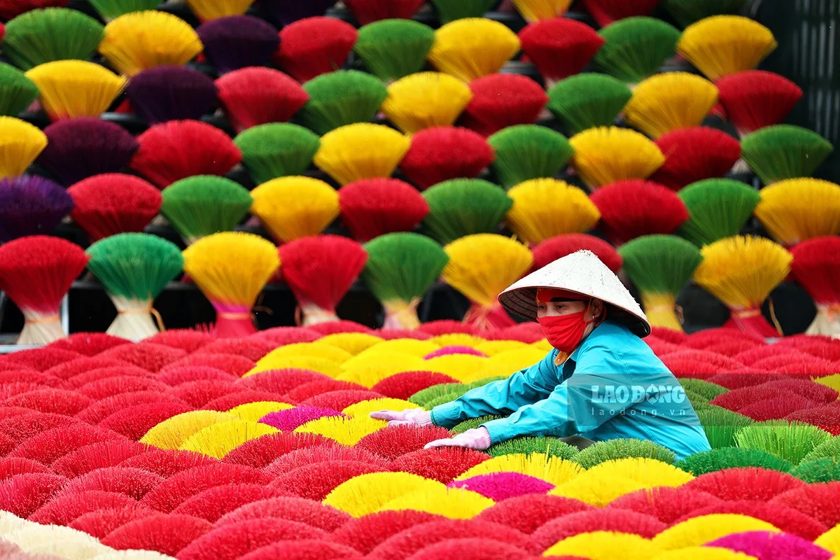 From Quang Phu Cau Incense Village To Hoa Lu Trang An Private Tour 1