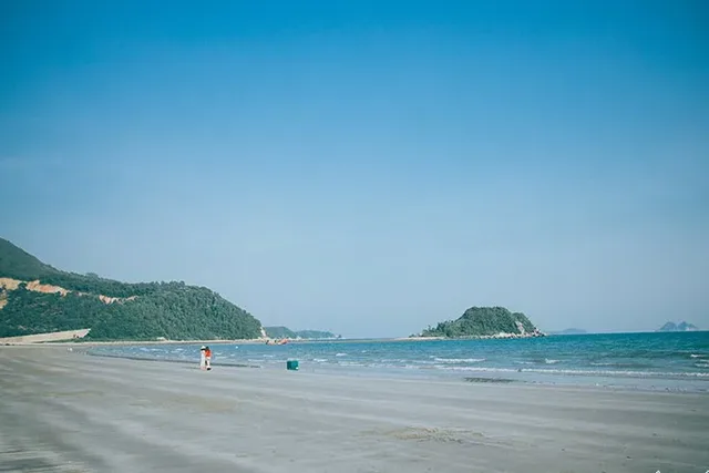 Ngoc Vung Island Travel Guide