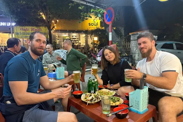 Culinary Tour With Hanoi Local Fresh Beer And Train Street Visit