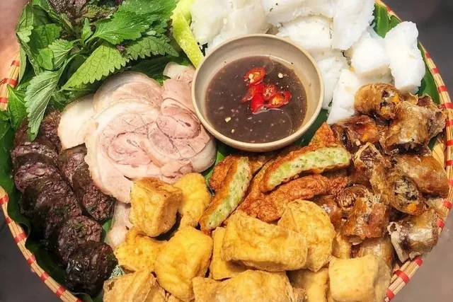 Wild & Weird Street Food Walking Tour