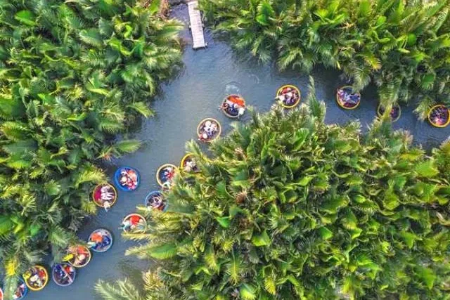 Hanoi –Sapa – Ha Long – Da Nang – Bana Hills – Ho Chi Minh 11 Days 10 Nights