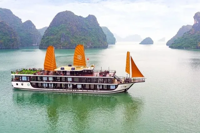 Hanoi City Tour - Halong Bay 4 days 3 nights