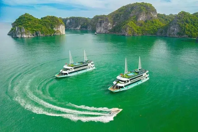 Ha Long full Day Tour 5-Star Cruise ( Amethyst Cruise)