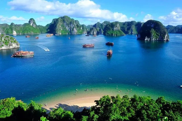 Ha Long 2D1N (overnight on 4Star cruise)