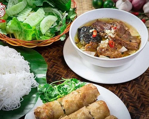 Hanoi food tour