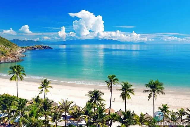 Hanoi – Ninh Binh – Ha Long – Da Nang – Bana Hills – Ho Chi Minh 10 Days 9 Nights