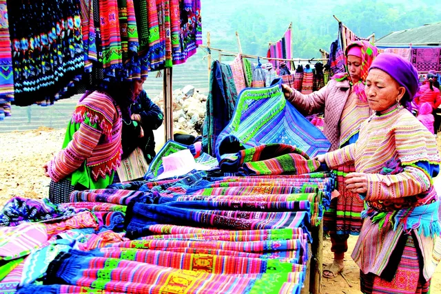 The Si Ma Cai Market – Where the Mountains Gather